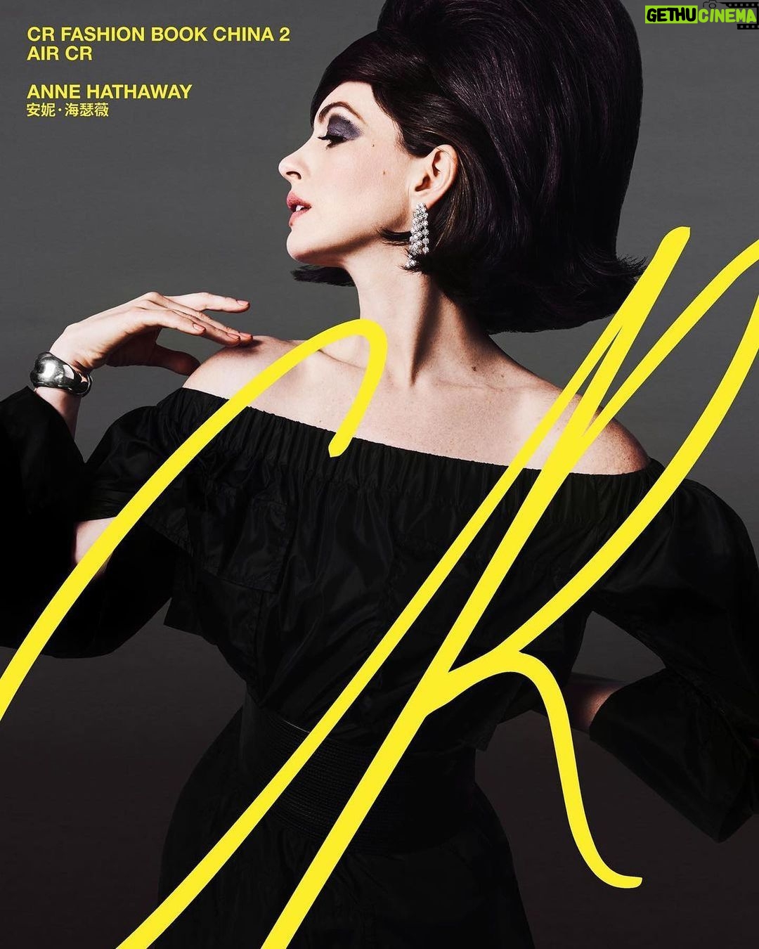 Anne Hathaway Instagram - Well, this was fun ✨ Thank you for having me, @crfashionbook China! 📸: @abdmstudio Art Direction: @elliottfoote Fashion: @gaultier_comme_jeanpaul Hair: @hairbyadir Makeup: @jilliandempsey Manicure: @tombachik Set Design: @woodenladder Production: @crawfordandcoproductions