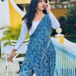 Ansha Mohan Instagram - 🌻🐝 Photography by💙 @shinetomchacko_official @bloomhotels @vivekanandanviralaanu #photo #photoshoot #photooftheday #instagood #instamood #instadaily #ootd #ootdshare #outfitoftheday #streetstyle #trend #photography #lookbook #goodhairday #photomood #shootmode #fashion #fashioninspo #style #styleinspo #girlpower #styleicon #fashionable #fashionnova #fashionblogger #styleblogger Mattancherry