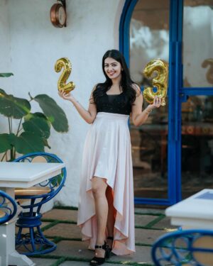 Ansha Mohan Instagram - @ 23 in my fantasy world 👀🥂#may4 

.
Mua @popyz_beauty_lounge 
Click @frame_catcher_weddings.in 
Venue @the_courtyard_official 
Cake @cakesandmoreeee 

.

#photo #photoshoot #photooftheday #instagood #instamood #instadaily #ootd #ootdshare #outfitoftheday #streetstyle #trend #photography #lookbook #goodhairday #photomood #shootmode #fashion #fashioninspo #style #styleinspo #girlpower #styleicon #fashionable #fashionnova #fashionblogger #styleblogger