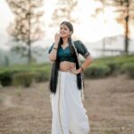 Ansha Mohan Instagram - Neeelipenn dance kalikkum 💃🏾 . Camera @shalby_peppeads @peppeads Makeover @bridalart_by_riya @riya_shalby . #photo #photoshoot #photooftheday #instagood #instamood #instadaily #ootd #ootdshare #outfitoftheday #streetstyle #trend #photography #lookbook #goodhairday #photomood #shootmode #fashion #fashioninspo #style #styleinspo #girlpower #styleicon #fashionable #fashionnova #fashionblogger #styleblogger