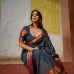 Ansha Mohan Instagram - கண்ணகி🤍 . Photography @rd_stories93 Saree @kanchi_cottonsarees Makeover @nashash_makeover Jwels @nashashrentaljewellery