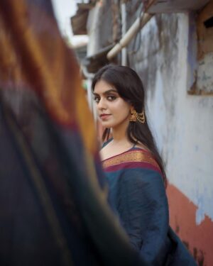 Ansha Mohan Instagram - கண்ணகி🤍

.
Photography @rd_stories93 
Saree @kanchi_cottonsarees 
Makeover @nashash_makeover
Jwels @nashashrentaljewellery