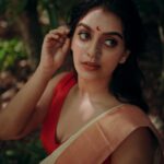 Ansha Mohan Instagram – ചന്ദ്രകല🌙

Photography @rd_stories93 
Saree @_redpalm 
Makeover @nashash_makeover 

.

#photo #photoshoot #photooftheday #instagood #instamood #instadaily #ootd #ootdshare #outfitoftheday #streetstyle #trend #photography #lookbook #goodhairday #photomood #shootmode #fashion #fashioninspo #style #styleinspo #girlpower #styleicon #fashionable #fashionnova #fashionblogger #styleblogger