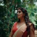 Ansha Mohan Instagram – ചന്ദ്രകല🌙

Photography @rd_stories93 
Saree @_redpalm 
Makeover @nashash_makeover 

.

#photo #photoshoot #photooftheday #instagood #instamood #instadaily #ootd #ootdshare #outfitoftheday #streetstyle #trend #photography #lookbook #goodhairday #photomood #shootmode #fashion #fashioninspo #style #styleinspo #girlpower #styleicon #fashionable #fashionnova #fashionblogger #styleblogger