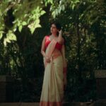 Ansha Mohan Instagram – ചന്ദ്രകല🌙

Photography @rd_stories93 
Saree @_redpalm 
Makeover @nashash_makeover 

.

#photo #photoshoot #photooftheday #instagood #instamood #instadaily #ootd #ootdshare #outfitoftheday #streetstyle #trend #photography #lookbook #goodhairday #photomood #shootmode #fashion #fashioninspo #style #styleinspo #girlpower #styleicon #fashionable #fashionnova #fashionblogger #styleblogger