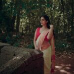 Ansha Mohan Instagram – ചന്ദ്രകല🌙

Photography @rd_stories93 
Saree @_redpalm 
Makeover @nashash_makeover 

.

#photo #photoshoot #photooftheday #instagood #instamood #instadaily #ootd #ootdshare #outfitoftheday #streetstyle #trend #photography #lookbook #goodhairday #photomood #shootmode #fashion #fashioninspo #style #styleinspo #girlpower #styleicon #fashionable #fashionnova #fashionblogger #styleblogger