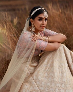 Ansha Mohan Instagram - 🍂🪹

.
Photography @arun_payyadimeethal 
Makeover @anna_sbridal_makeup 
Costume courtesy @studio.alamara 
Jewelry @golden_cup_fashion_jewellery 

.

#photo #photoshoot #photooftheday #instagood #instamood #instadaily #ootd #ootdshare #outfitoftheday #streetstyle #trend #photography #lookbook #goodhairday #photomood #shootmode #fashion #fashioninspo #style #styleinspo #girlpower #styleicon #fashionable #fashionnova #fashionblogger #styleblogger