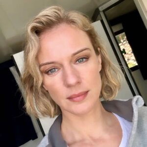 Antónia Lišková Instagram - Ringo🤎💛

#change #look #colours #characters #actorslife #me #ilovemyjob #pic