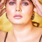 Anupama Agnihotri Instagram - 😍 #look #looks #sections #xoxo #xo #teamlfg #photo #photogram #fyp #explorepage #explor #instadaily #insta #instamood #anupmaagnihotri