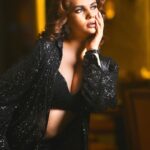 Anupama Agnihotri Instagram - Wearing black isn’t my style. It’s my emotion. 📸 @clicksart_versatile @clicksart_photography Outfit @ashtagindia Location @maujjarestobarparle Mua @_groom_to_bloom_ Hair @makeup_n_hair_by_sujata Jewelry @mirayajewelsofficial #wearing #black #is#not #style #its #my #emotion #look #looks #sections #xoxo #teamlfg #photoeveryday #photodump #photo #instadaily #anupmaagnihotri