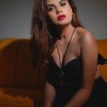 Anupama Agnihotri Instagram - 😍 @labelheenabafna @shotbysaurabh @sara_makemeup_academy #look #lookbook #looks #sections #style #fashionnova #teamlfg #instagram #instapost #anupmaagnihotri