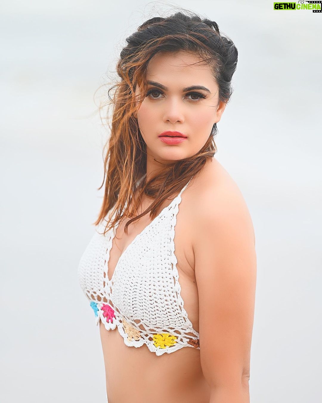 Anupama Agnihotri Instagram - Beach hair, don't care. 📸 @fashion_btphotography Wearing @srstore09 Mua @sara_makemeup_academy #beach #hair #hairstyles #dont #care #beachvibes #look #looks #sections #teamlfg #instadaily #ootd #potd #anupma #anupmaagnihotri