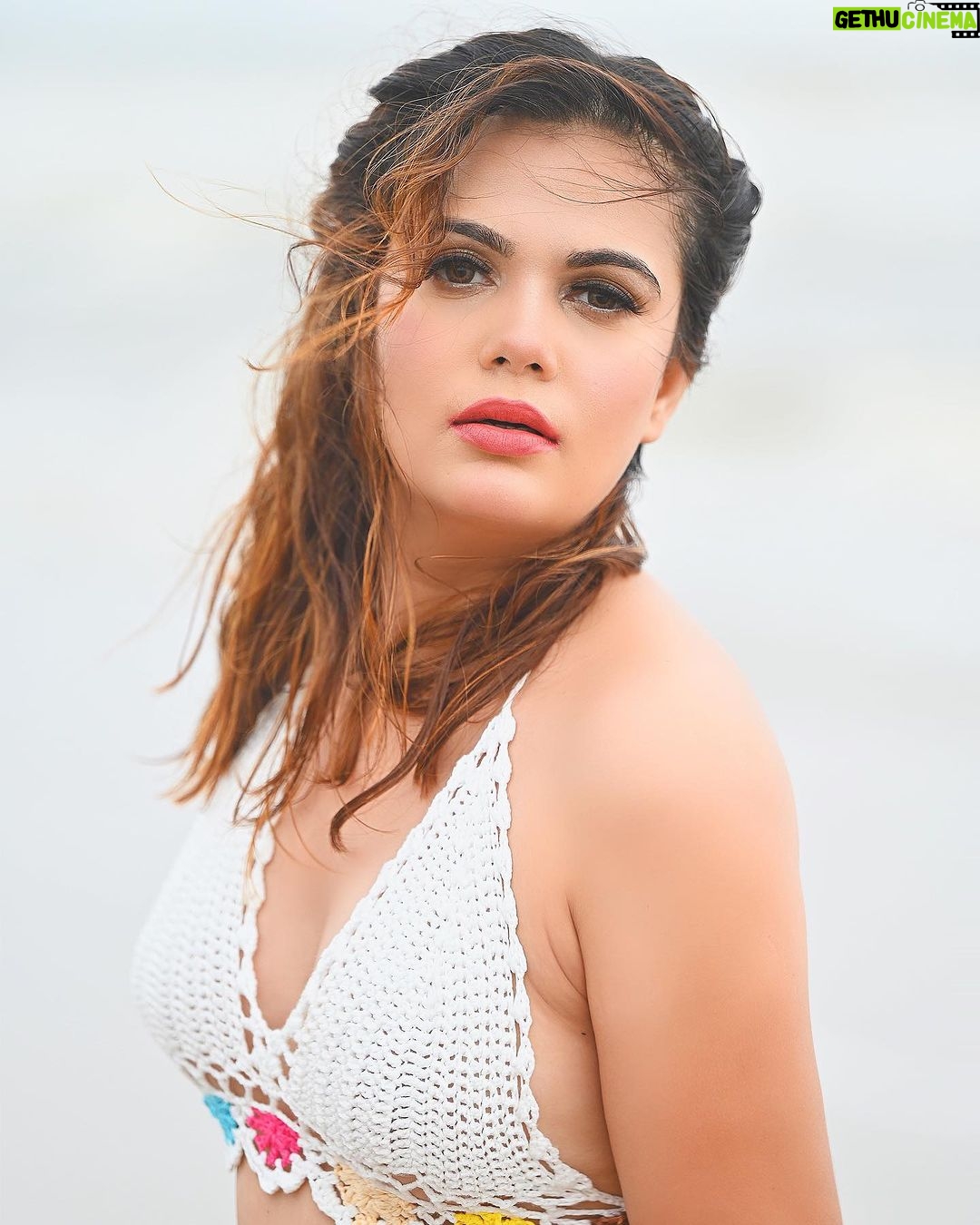Anupama Agnihotri Instagram - Beach hair, don't care. 📸 @fashion_btphotography Wearing @srstore09 Mua @sara_makemeup_academy #beach #hair #hairstyles #dont #care #beachvibes #look #looks #sections #teamlfg #instadaily #ootd #potd #anupma #anupmaagnihotri