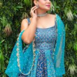 Anupama Agnihotri Instagram - Ethnic fashion is an instant language. Mua & hair @makeover_rituu @makeup_by_saviii Outfit @raasworld @paaneri_dadar Location @invisiblegastronomybar #look #looks #sections #lookbook #style #insta #instamoment #instacool #teamlfg #anupmaagnihotri