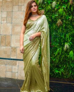 Anupama Agnihotri Instagram - 🍃 Mua & hair @makeover_rituu & @savali_ch Outfit @bawreefashions Location @invisiblegastronomybar #look #looks #sections #instadaily #teamlfg #instamoment