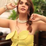 Anupama Agnihotri Instagram - 🌻 Photographer: @the_pixeleyes Stylist: @style_deintrepide Outfit: @laiba.couture Makeup: @kanak.hmua Location: @truetrammtrunk & @puneetgidwani #look #looks #sections #yallow #vibes #vibe #teamlfg #look #lookbok #instadaily #insta #anupmaagnihotri#instalike #