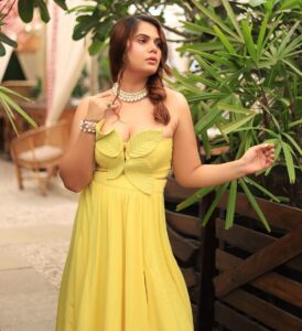 Anupama Agnihotri Instagram - Yellow isn't just a color. It's a positive attitude. Photographer: @the_pixeleyes Stylist: @style_deintrepide Outfit: @laiba.couture Makeup: @kanak.hmua Location: @truetrammtrunk & @puneetgidwani #look #looks #sections #yallow #vibes #vibe #teamlfg #look #lookbok #instadaily #insta #anupmaagnihotri