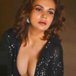 Anupama Agnihotri Instagram - Eyes that speak volumes. @clicksart_versatile @clicksart_photography @ashtagindia @maujjarestobarparle @_groom_to_bloom_ @makeup_n_hair_by_sujata @mirayajewelsofficial #look #looks #reelsinstagram #photo #fyp #sections #anupmaagnihotri #instadaily #insagram #