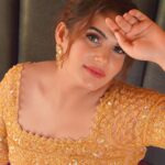 Anupama Agnihotri Instagram - 🌻 @samirafashionofficial @labelheenabafna @shotbysaurabh @sara_makemeup_academy #look #looks #sections #instapost #ınstagood #teamlfg #style #saree #lookbook #anupmaagnihotri