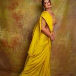 Anupama Agnihotri Instagram - The joy of dressing is in wearing an saree #look #looks #sections #saree #sareestyle #lookbook #ootd #potd #teamlfg #instagram #instadaily #anupmaagnihotri