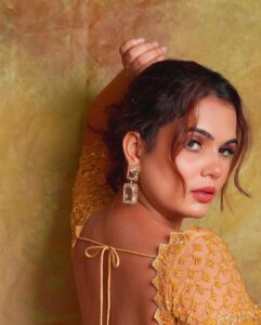 Anupama Agnihotri Instagram - The joy of dressing is in wearing an saree #look #looks #sections #saree #sareestyle #lookbook #ootd #potd #teamlfg #instagram #instadaily #anupmaagnihotri