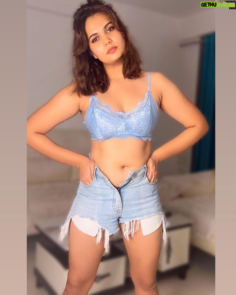 Anupama Agnihotri Instagram - You have to believe the changes you’ve already made. #you #have #to #belive #the #changes #already #made #look #looks #sections #xoxo #teamlfg #photogram #photodump #anupmaagnihotri