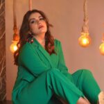 Anupama Agnihotri Instagram - Peace or greed – what’s your green today? 👗 @samirafashionofficial 📸 @shotbysaurabh 💄 @sara_makemeup_academy #look #looks #sections #teamlfg #reelsinstagram #instadaily #instapost #anupmaagnihotri