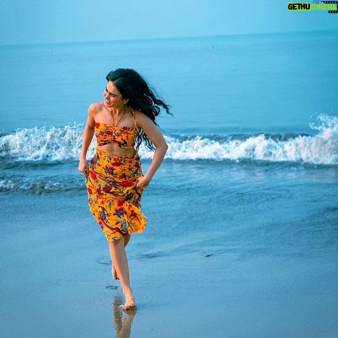 Anushka Kaushik Instagram - 1st pic: When you are in Lakshadweep Last pic: When you are in Maldives . . . π: @zaamo.official @ateliersoares . . #waterbaby #beachbaby #lakshadweep #beachday #beachoutfit #outdoorshoot #photoshoot #anushkasharma #anushkakaushik