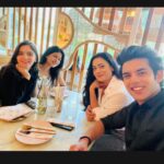 Anushka Merchande Instagram - A fabulous day with the loveliest people…!🧿🩷 #anushkamerchande #actress #bollywood #explore #foryoupage #instagood Blah blah