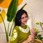 Anushka Merchande Instagram - Matchaa enough? 💚🍀🍵👒🥑 Thankyou for the tee @uwal.inn 🫶🏻 #anushkamerchande #actress #bollywood #foryou #explore #instagood