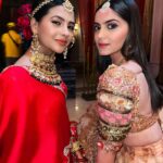 Anushka Merchande Instagram - The Serena to my Blair.🫶🏻 Makeup: @rohitsingh1176 Costume: @praanavsrathod & @singhpooja03350 #mainhoonaparajita #chhavi #disha #explore #explorepage #foryou #foryoupage