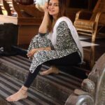 Anusree Instagram – Anu……..
❤️❤️🖤🖤💕💕

📷  @mahesh_bhai