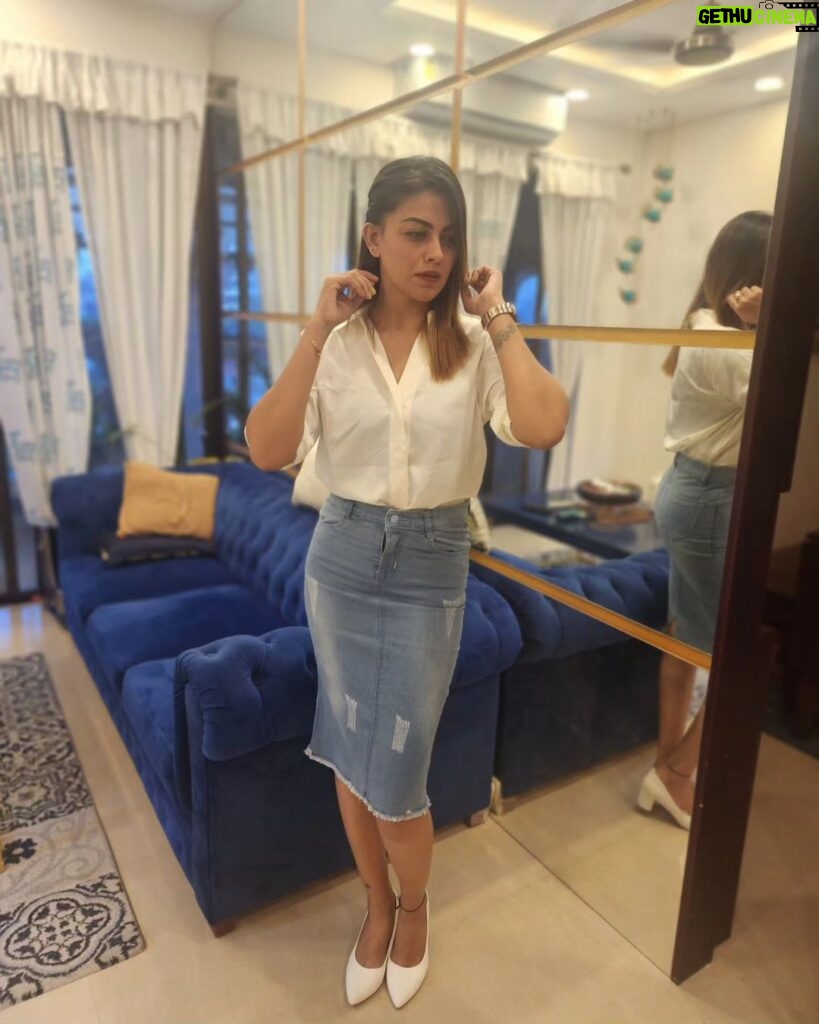 Anusree Instagram - "Wear your white outfit with a smile,and let positivity be the brightest hue"..🤍🤍🤍 Click @mahesh_bhai