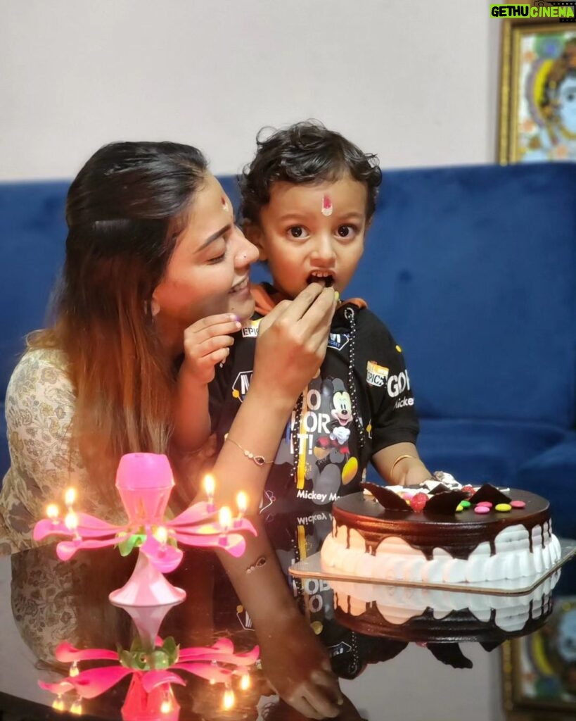 Anusree Instagram - എന്നോമൽ നിധിയല്ലെ....❤️❤️ Happy Birthday Aadhikutta.... Wishing the brightest birthday to my Aadhi,who brings so much joy and light into my world!!🫂🫂 @ananthanarayanan_luv #birthday #3rd birthday #nephew
