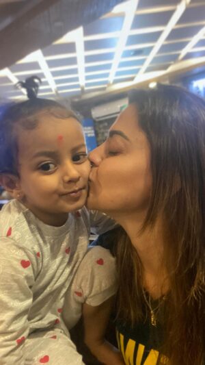 Anusree Instagram - My life… ❤️❤️ My Chakkara ❤️❤️ My Aadhi ❤️❤️
@ananthanarayanan_luv 

Favourite song 
@ranjin__raj ☺️😍
#moments #song #nephew #family #home