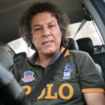 Arash Mir Ahmadi Instagram - همه ما مدیر هستیم... مدیریت را بیاموزیم مدیران مدیریت اجتماعی و سیاسی رو بهتر انجام دهند. ما هم مدیریتِ زندگی اجتماعی... احترام. انسانیت. مصرف. اخلاق. همنوع دوستی و... را بیاموزیم.... Iran