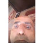 Arash Mir Ahmadi Instagram - استوری گذاشتن مادربزرگها و پدربزرگها🤣 فضای مجازی گریبان مادربزرگها و پدربزرگها را هم گرفته🤣 بیگانه بودن اونا رو با دنیای مجازی امروز در استوری هاشون میتونین ببینین. 🙃 اولین عکس... پدربزرگی استوری کرده بود که سریع شکارش کردم دومین هم مادربزرگ دوستمون که بعد استوری کردن و پاک کردنش بهش پیام دادم ازش گرفتم. سومین عکس... مادربزرگی تا گذاشتش استوری بهش زنگ زدیم که مامان بزرگ این چیه گذاشتی!؟ 😉 و آخری هم که مادربزرگ از جشن تولد دونفره شون گرفته برای بچه هاش فرستاده🤣 . #سلفی #عکس #استوری# Iran