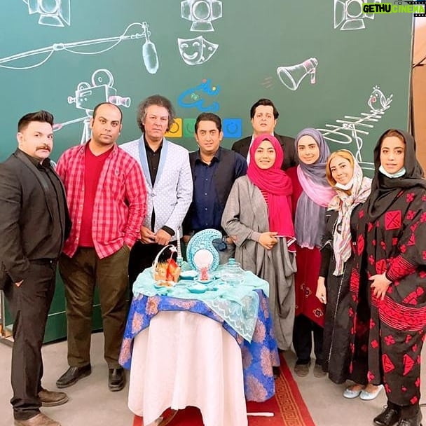 Arash Mir Ahmadi Instagram - چندتا عکس با دوستان عزیزم در مجموعه #دست_انداز #شبکه_نسیم 😍😘 Tehran, Iran