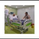 Arash Mir Ahmadi Instagram - ممنونم از کادر درمان بیمارستان بازرگانان و اورژانس و درمانگر با اخلاق و خشروی بخش تریاژ . درمانگران بخش آی سیو .. سرکار خانم عامری . آقای احدی . خانم احمدی و مهربان آقای رضا محمدی ... . #امید_یعنی_خدا . #آرش_میراحمدی . @marjan_safabakhsh