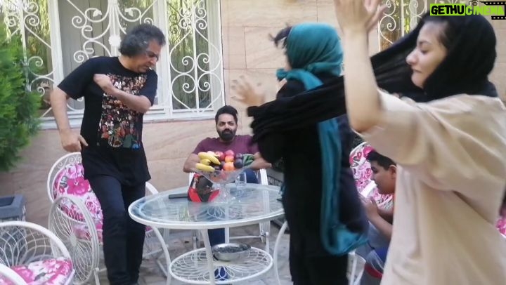 Arash Mir Ahmadi Instagram - زندگی بدون تو؟! مگه داریم؟! 😉💝 @rezaamohammadii @karmaniamirahmadi Tehran, Iran