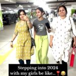Archana Chandhoke Instagram – Emotion le yum Oru Chinna comedy… u know wat I mean @archanachandhoke @zaaravineet.offl but seriously, miss u guys so much!!! Come back soon ❣️ Chennai, India