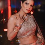 Archana Gautam Instagram - Indian look 😍😍😍 Styling by - @nehaadhvikmahajan Outfit- @neerusindia Jewellery by - @kanakratna_wholesalejewellery Makeup & Hair - @sunnyroyy_official Event - wedding event in Chhattisgarh #archanagautam Mumbai, Maharashtra