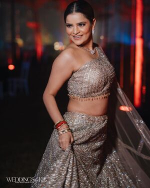 Archana Gautam Instagram - Indian look 😍😍😍 
Styling by - @nehaadhvikmahajan 
Outfit- @neerusindia 
Jewellery by - @kanakratna_wholesalejewellery 
Makeup & Hair - @sunnyroyy_official 
Event - wedding event in Chhattisgarh #archanagautam