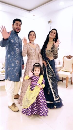 Archana Gupta Instagram - It’s Weeeee 🥰
.
.
.
.
.
.
.
.
#trendingnow #reels #siblinggoals  #siblinglove  #craziness  #madness #love #feelitreelit  #explore #happiness  #reelsviral  #reelitfeelit