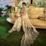 Archana Gupta Instagram – My favourite is 5th one, yours ? 
.
.
.
.
.
#photos #weddingoutfit #indianweddings #sareelove #sari #sareeaddict #jewellery #indianfashion #goldensaree #archannaguptaa #slayqueen #traditional #stylish #trending