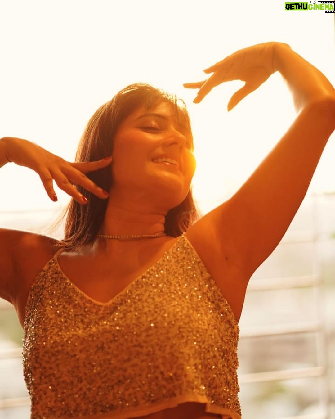 Archana Gupta Instagram - Hello my Insta family! Here are Unedited and unseen, straight from my 2023 photo gallery. Creating a 2023 reel is quite challenging with thousands of images and videos! It’s a lot of hard work, but you’ve been a part of my 2023 journey—I’ve shared almost everything. If you haven’t seen it all, please scroll down the grid. 🥰 . . 📸 @cksince86 . . . . . #photogallery #photos #trending #byebye2023 #behappy #loveyouall #instadaily #instafamily #xoxo Mumbai, Maharashtra