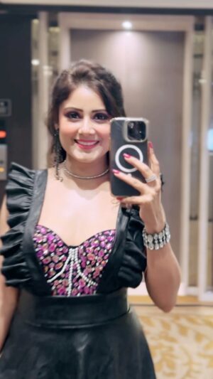Archana Gupta Instagram - 🥰🥰🥰🥰🥰 
.
.
.
.
.
.
.
.
.
.
.

#trendingreels #reels #fashion #mystyle #newyear #2024 #instareels #exploremore #fyp