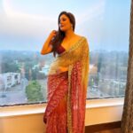 Archana Gupta Instagram - Few from throw back shoot… . . . . . . . . . . #photoshoot #saree #tradition #indianfashion #archannaguptaa #trendingnow #fyp #exploremore #throwbackthursday #tbt❤️
