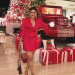 Archana Gupta Instagram – Merry Christmas with Lot of Love ❤️ 
.
.
.
.
.
.
.
.
.
#merrychristmas #xmas #christmastree #christmastime #reddress #diva #fashionstyle #archana #love #beauty #mystyle #partytime #potd #goodvibes #byebye2023 Taj Lands End, Mumbai