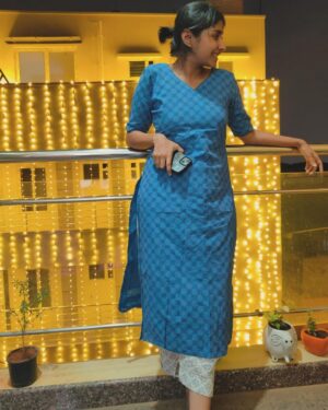 Archana Jois Instagram - ಯಾರ್ದೋ ದುಡ್ಡು ಎಲ್ಲಮ್ಮನ್ ಜಾತ್ರೆ 🤭